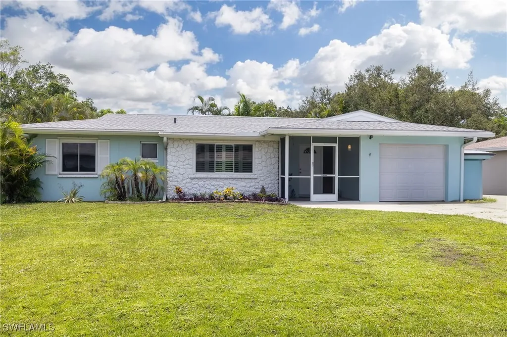 1660 S Hermitage Road Fort Myers FL 33919