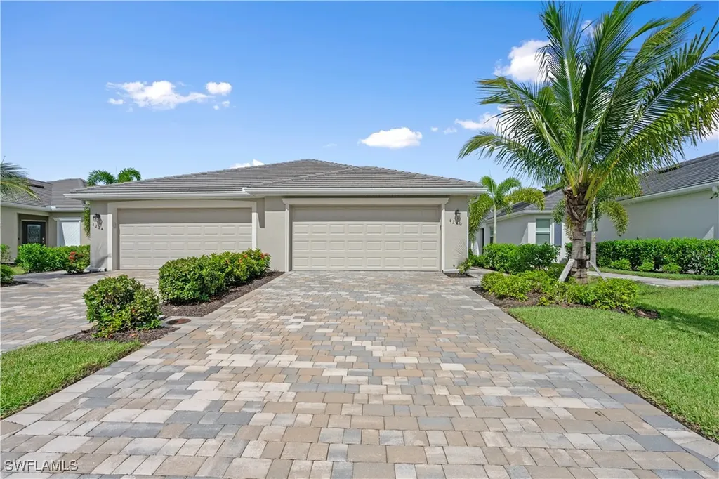 4240 Lemongrass Drive Fort Myers FL 33916
