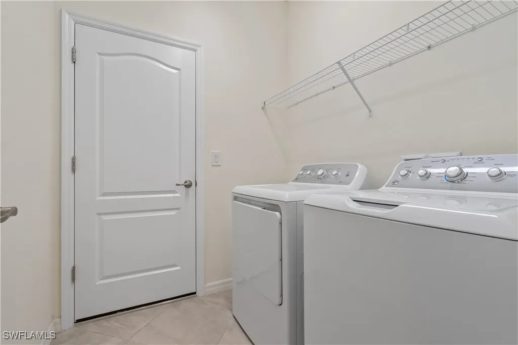 4240 Lemongrass Drive Fort Myers FL 33916