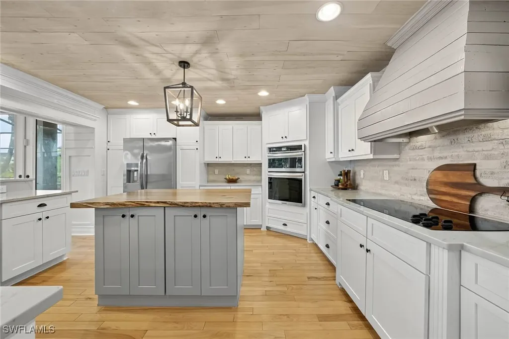 1041 S Town And River Drive Fort Myers FL 33919