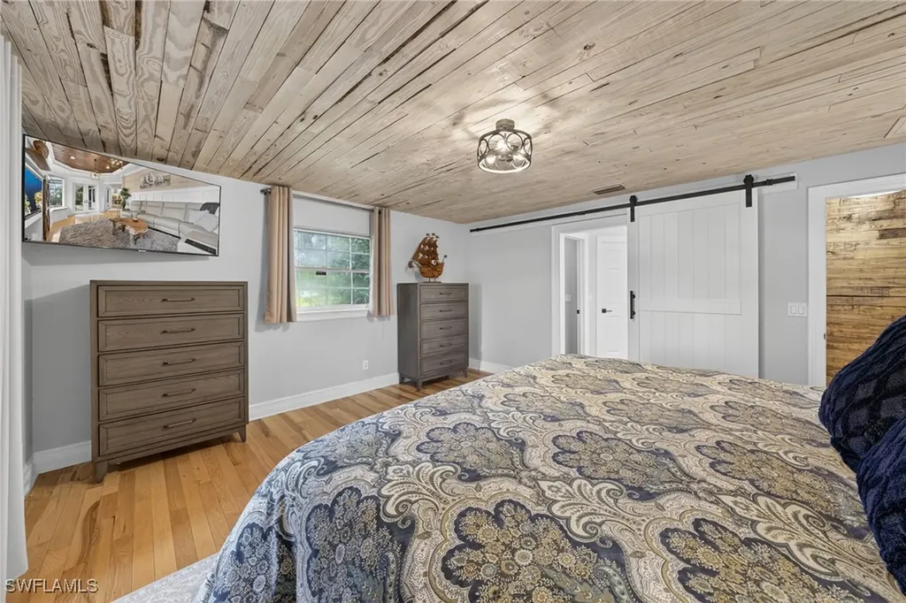 1041 S Town And River Drive Fort Myers FL 33919