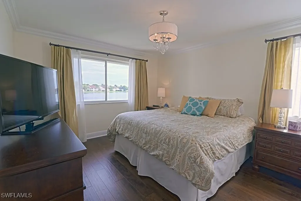 7778 Emerald Circle Naples FL 34109-0702