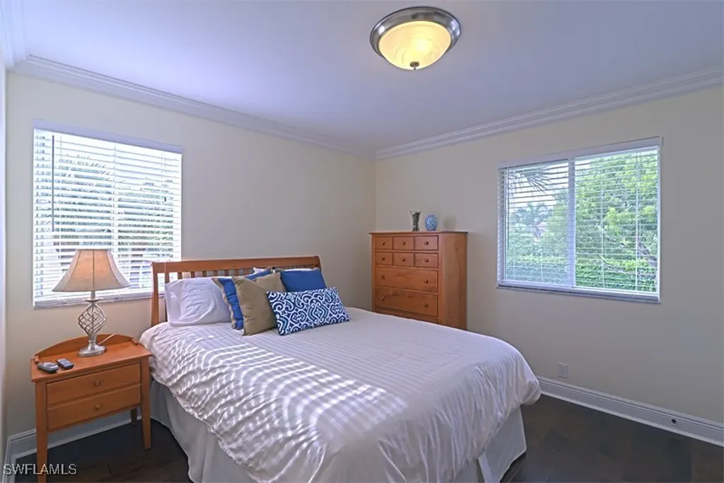 7778 Emerald Circle Naples FL 34109-0702