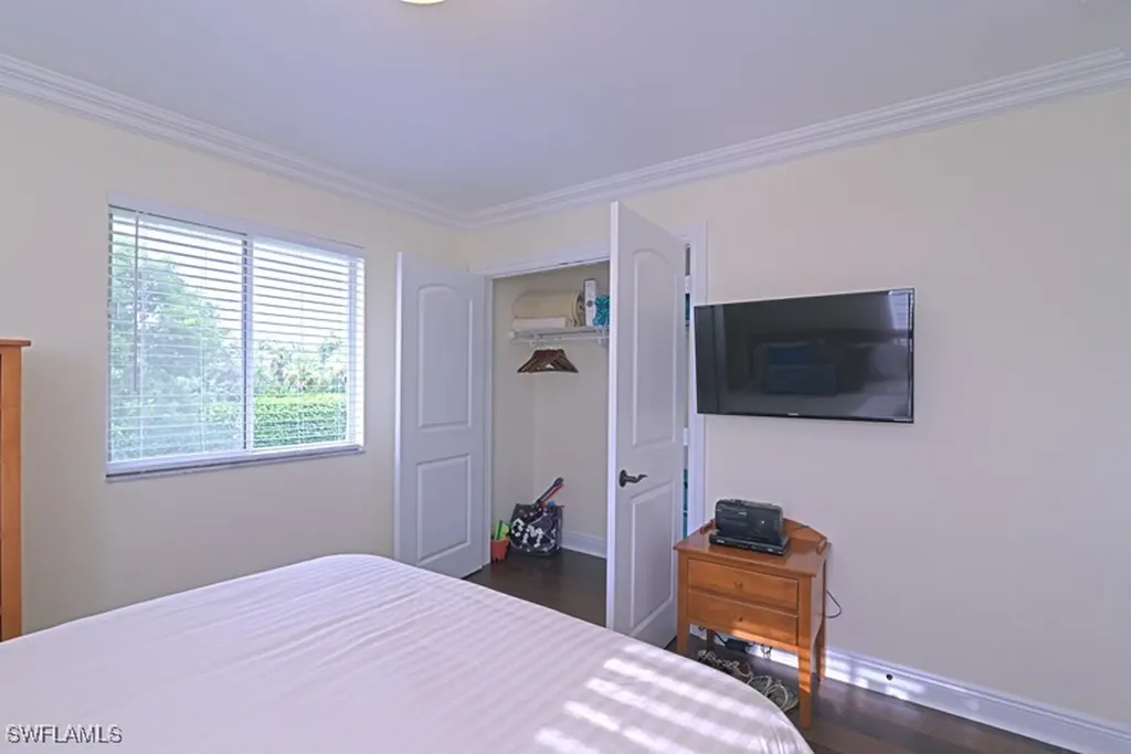 7778 Emerald Circle Naples FL 34109-0702