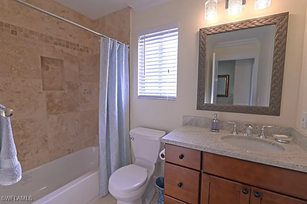 7778 Emerald Circle Naples FL 34109-0702
