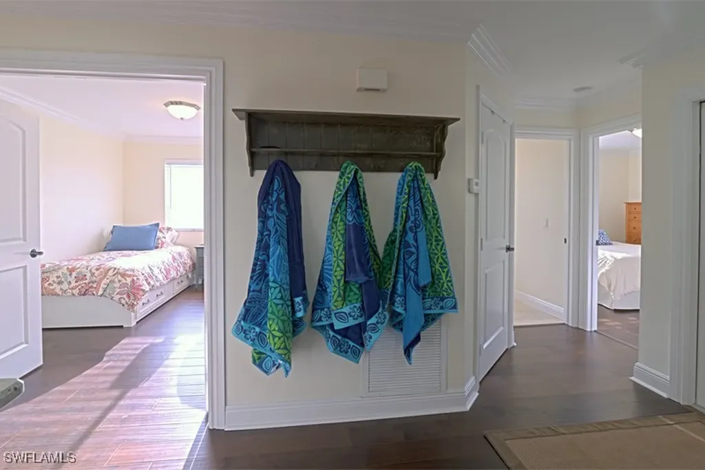 7778 Emerald Circle Naples FL 34109-0702