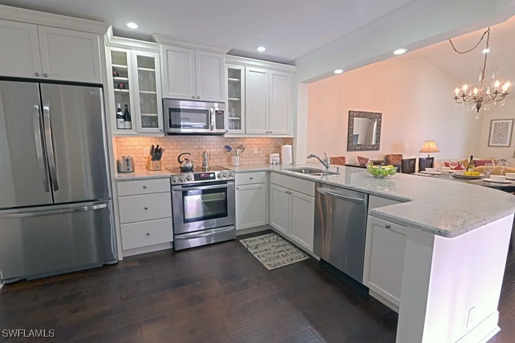 7778 Emerald Circle Naples FL 34109-0702