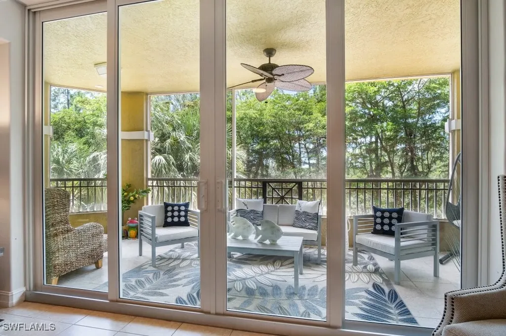 2728 Tiburon Boulevard E Naples FL 34109