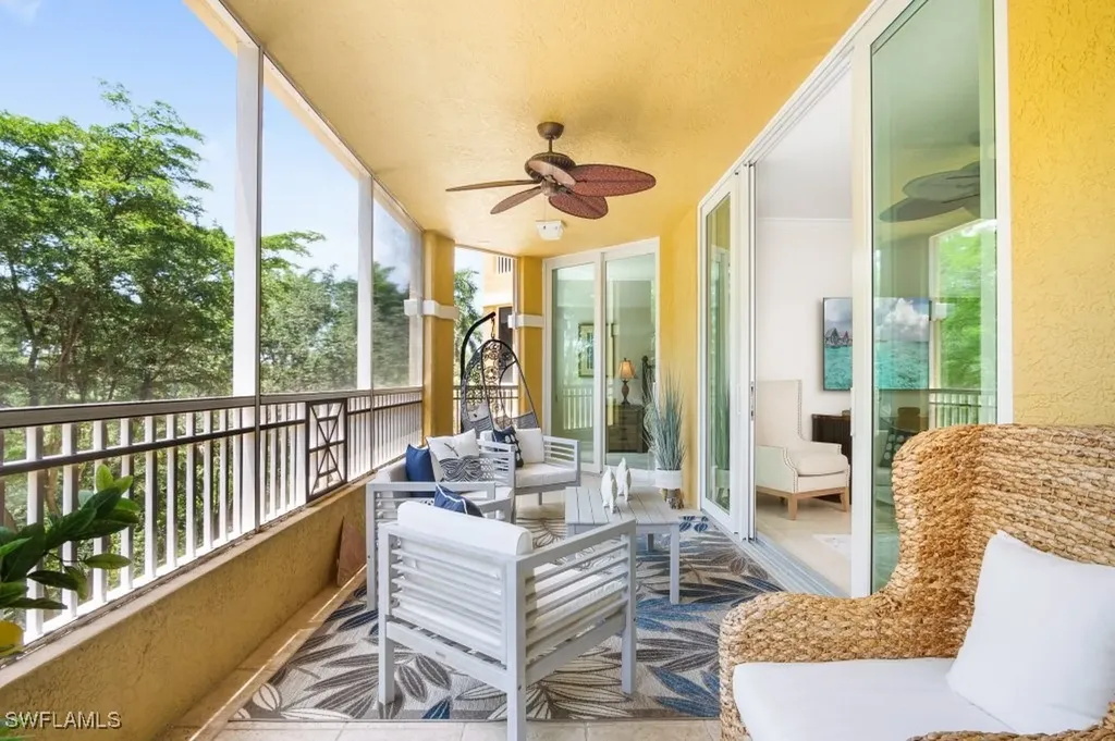 2728 Tiburon Boulevard E Naples FL 34109