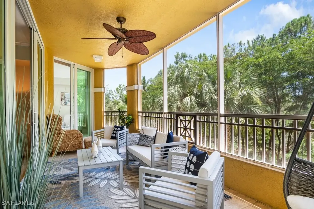 2728 Tiburon Boulevard E Naples FL 34109