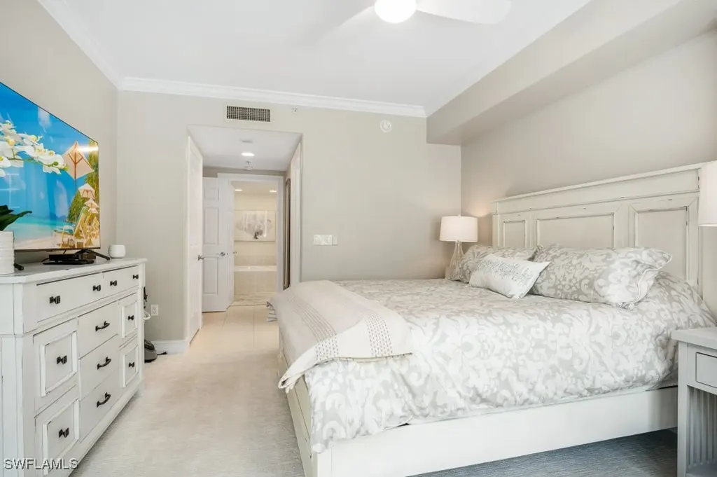 2728 Tiburon Boulevard E Naples FL 34109