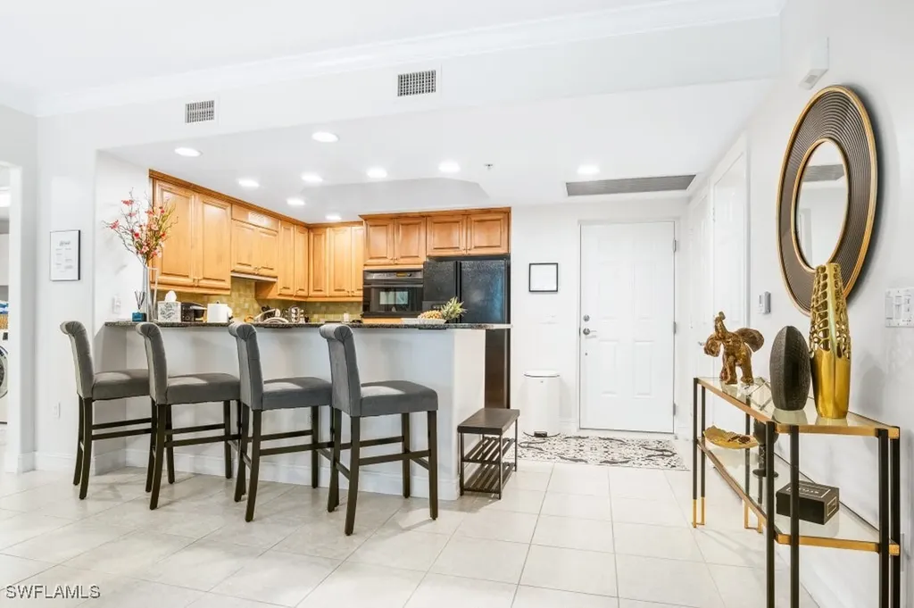 2728 Tiburon Boulevard E Naples FL 34109