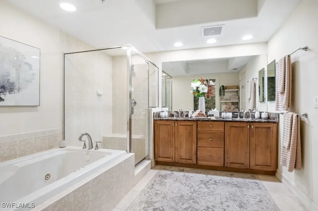 2728 Tiburon Boulevard E Naples FL 34109