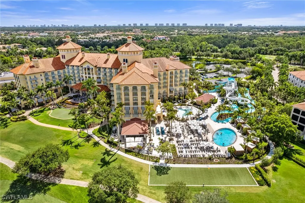 2728 Tiburon Boulevard E Naples FL 34109