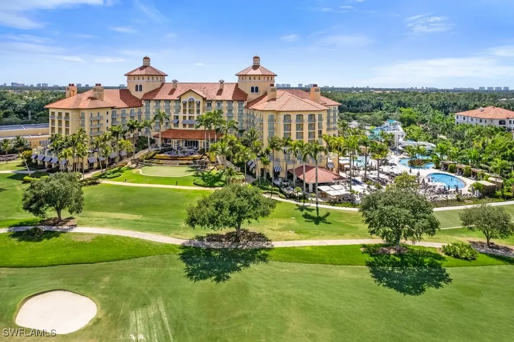 2728 Tiburon Boulevard E Naples FL 34109