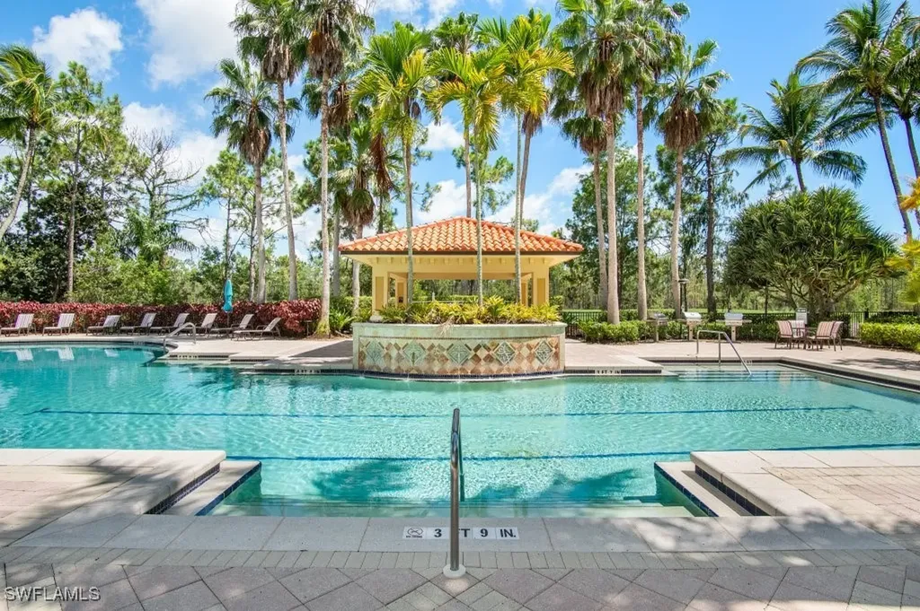 2728 Tiburon Boulevard E Naples FL 34109