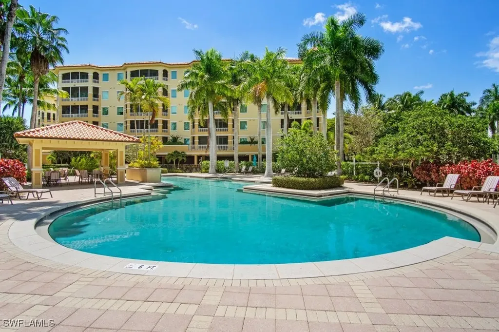 2728 Tiburon Boulevard E Naples FL 34109