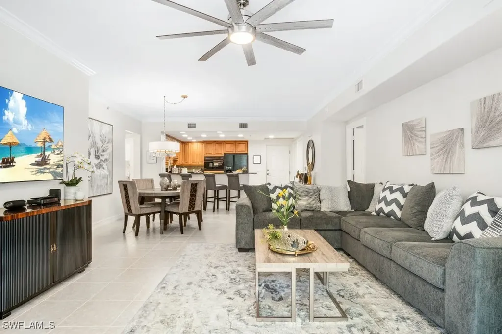 2728 Tiburon Boulevard E Naples FL 34109