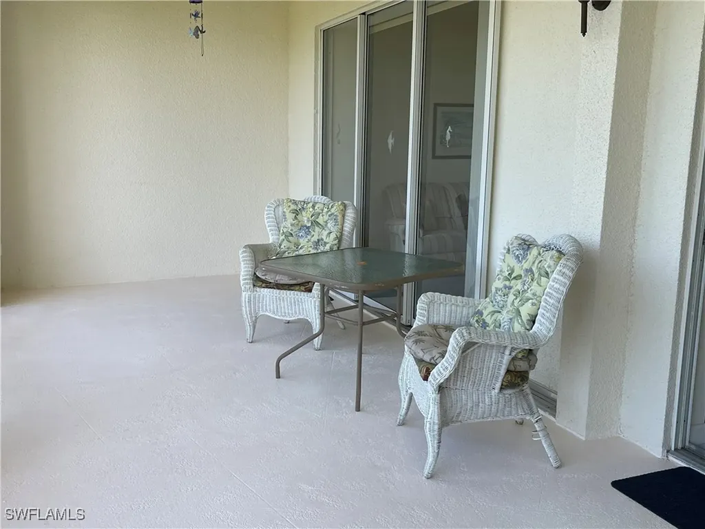 6590 Beach Resort Drive Naples FL 34114