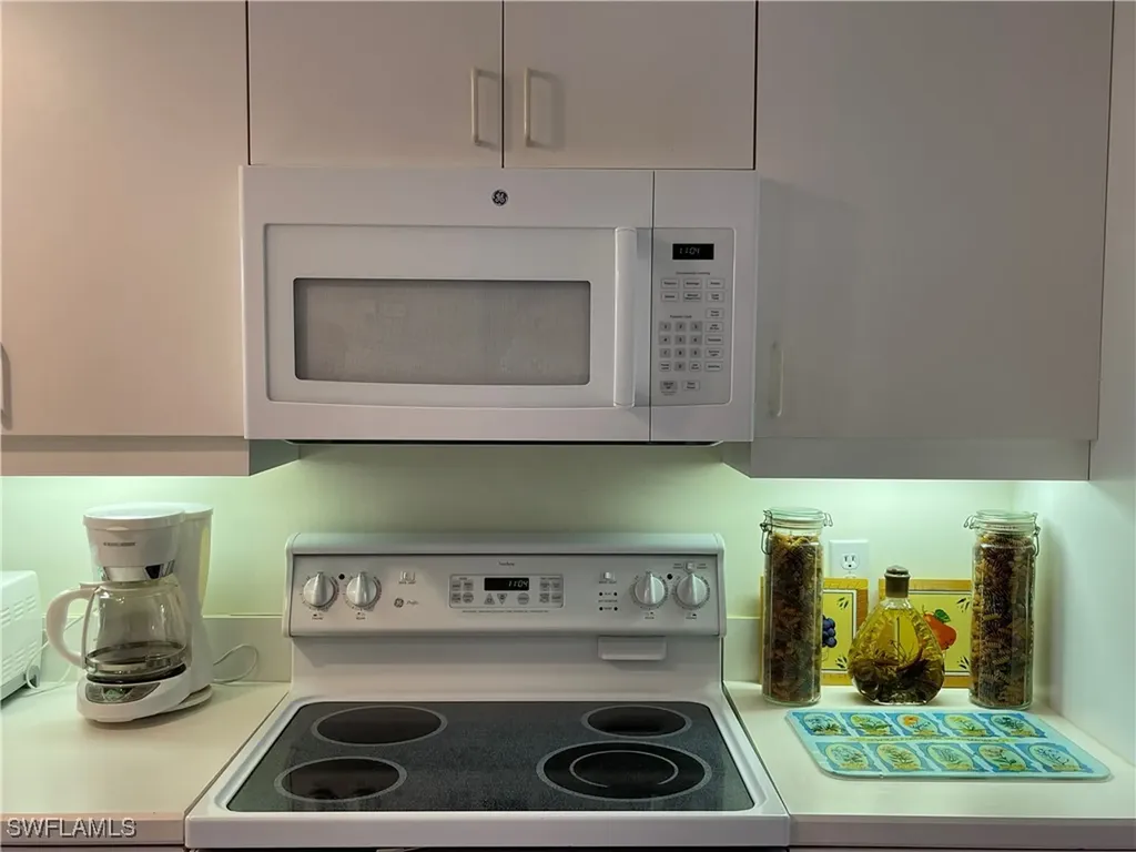 6590 Beach Resort Drive Naples FL 34114
