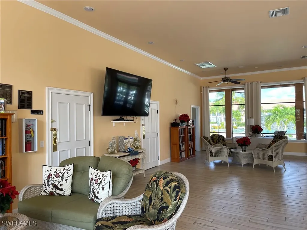 6590 Beach Resort Drive Naples FL 34114