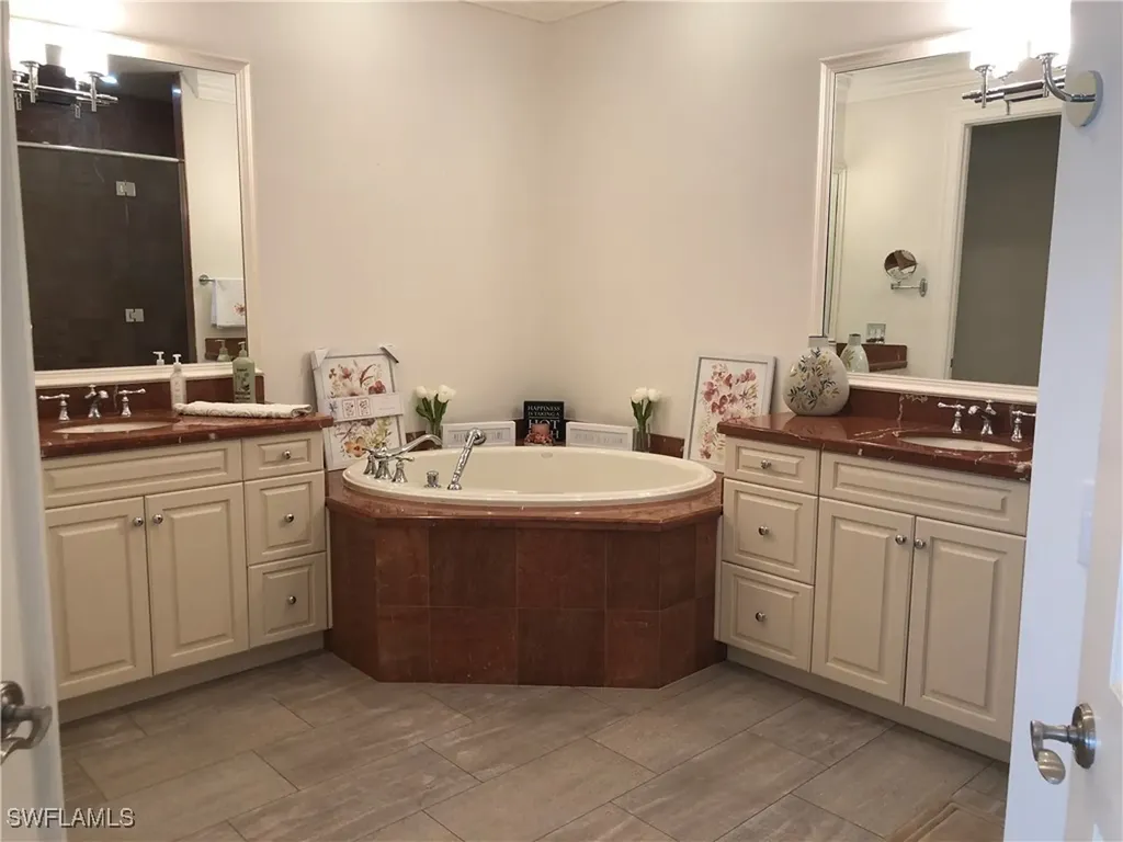 1400 Gulf Shore Boulevard N Naples FL 34102