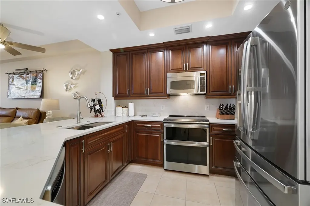 5706 Cape Harbour Drive Cape Coral FL 33914