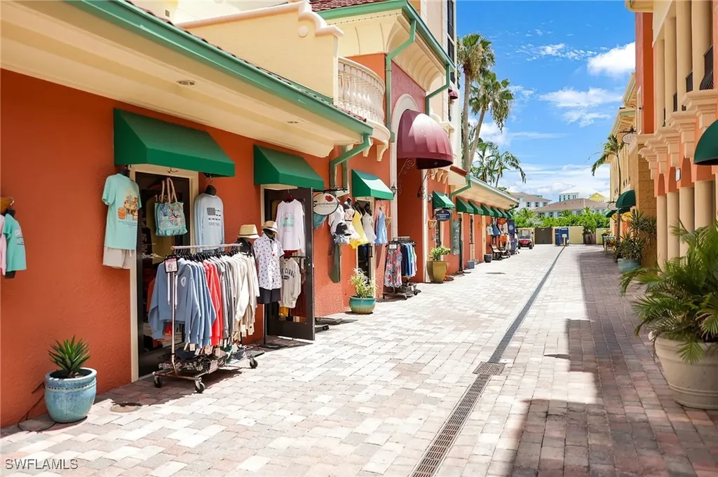 5706 Cape Harbour Drive Cape Coral FL 33914