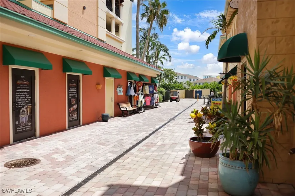 5706 Cape Harbour Drive Cape Coral FL 33914