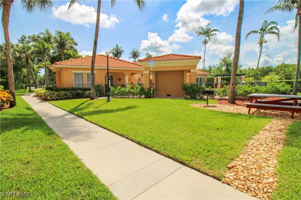 8659 River Homes Lane Bonita Springs FL 34135