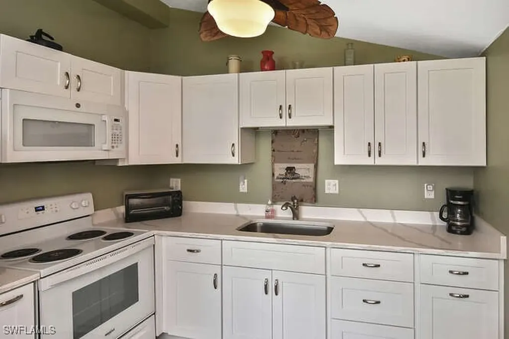 12161 Palm Drive Fort Myers FL 33908