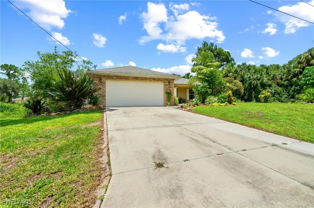 873 Spaulding Street E Lehigh Acres FL 33974