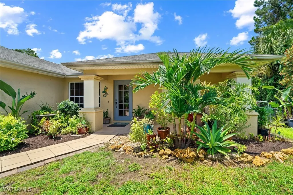 873 Spaulding Street E Lehigh Acres FL 33974