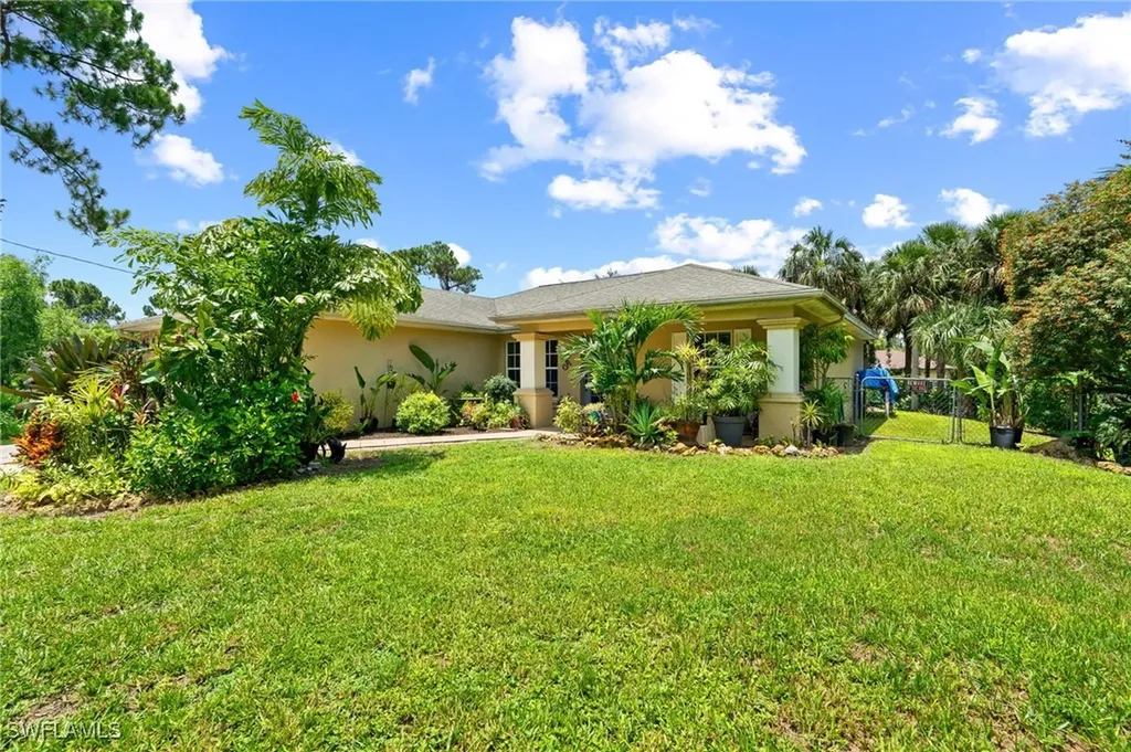 873 Spaulding Street E Lehigh Acres FL 33974
