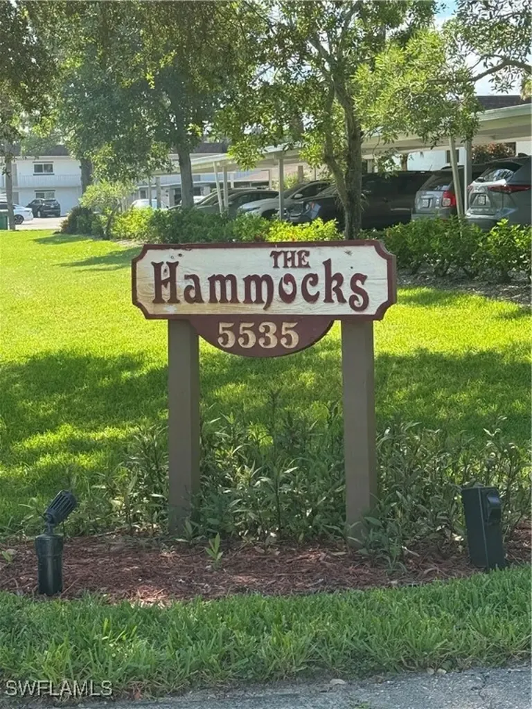 5535 Rattlesnake Hammock Naples FL 34113