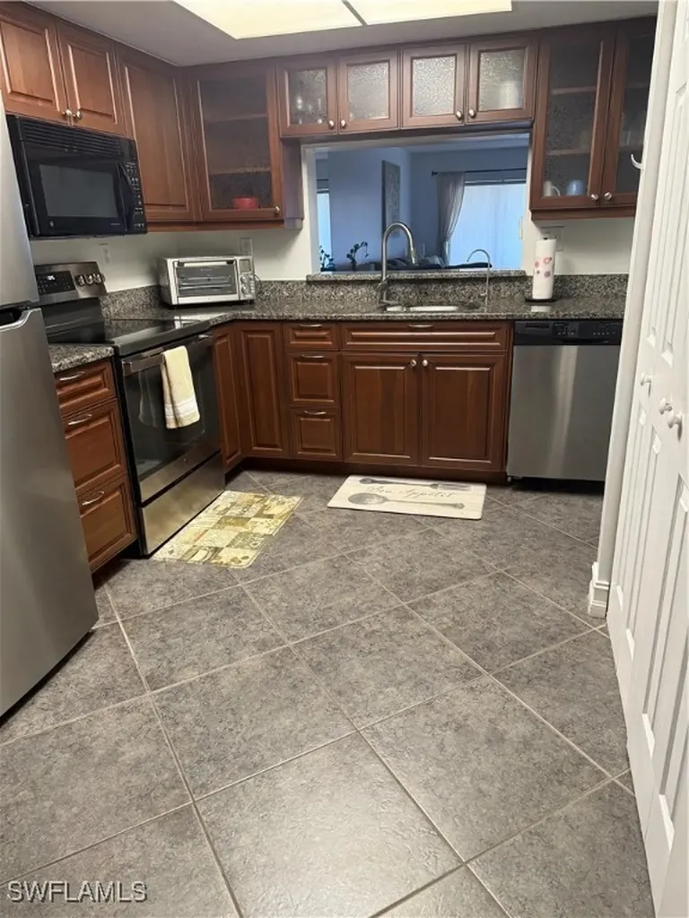 5535 Rattlesnake Hammock Naples FL 34113