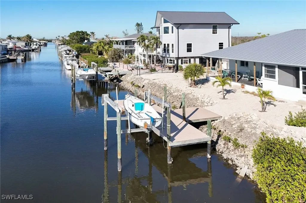 3891 Galt Island Avenue St. James City FL 33956