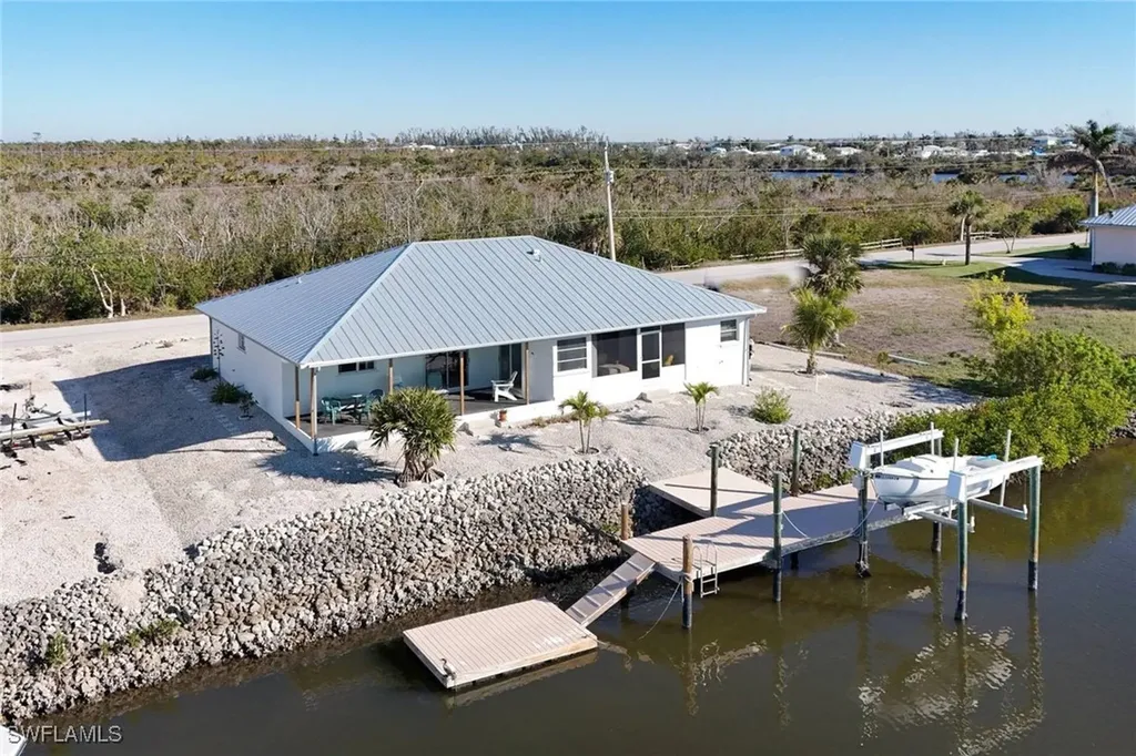 3891 Galt Island Avenue St. James City FL 33956