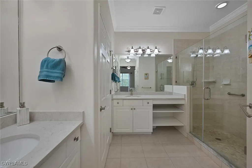 4844 Hampshire Court Naples FL 34112