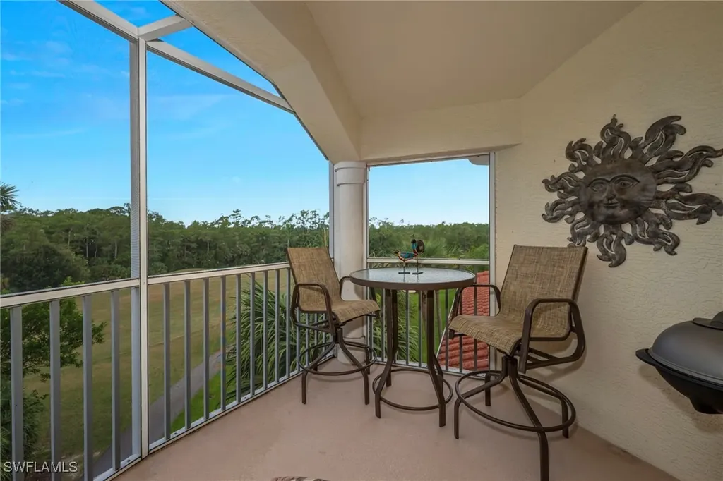 4844 Hampshire Court Naples FL 34112