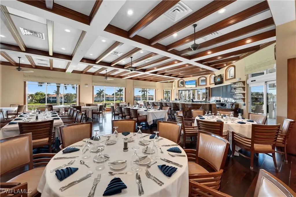 4844 Hampshire Court Naples FL 34112