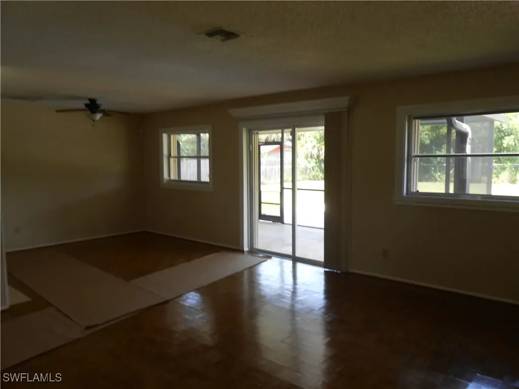 524 Glendale Avenue Lehigh Acres FL 33936
