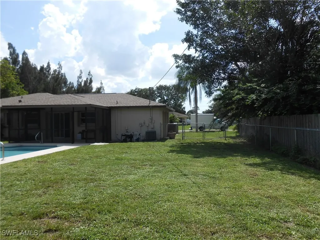 524 Glendale Avenue Lehigh Acres FL 33936