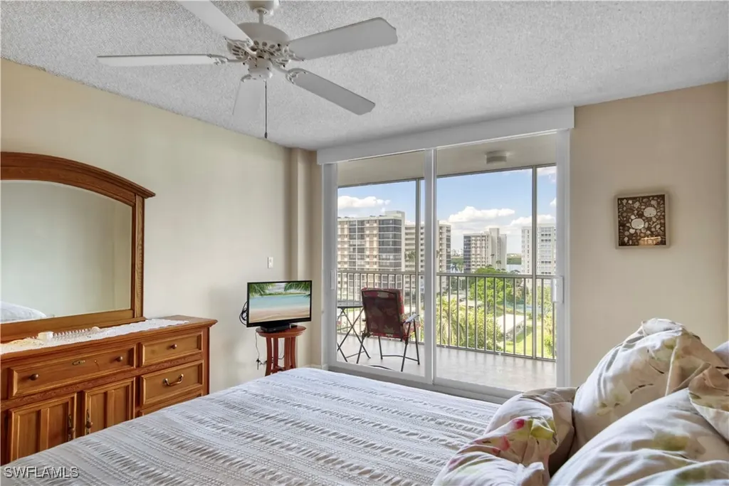 3 Bluebill Avenue Naples FL 34108