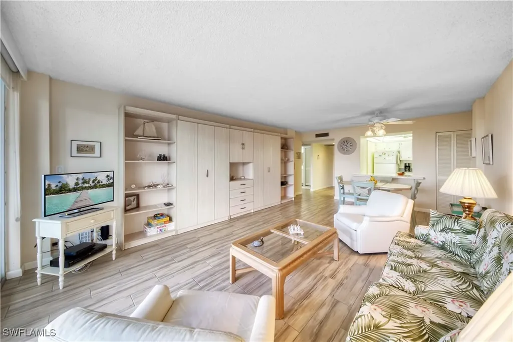 3 Bluebill Avenue Naples FL 34108