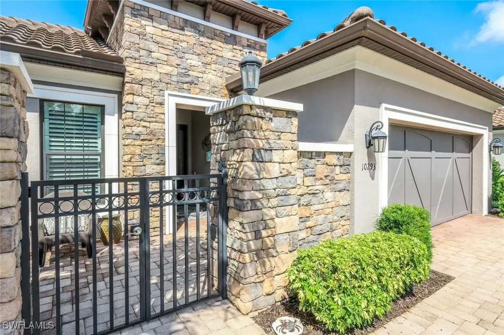 10293 Coconut Road Estero FL 34135