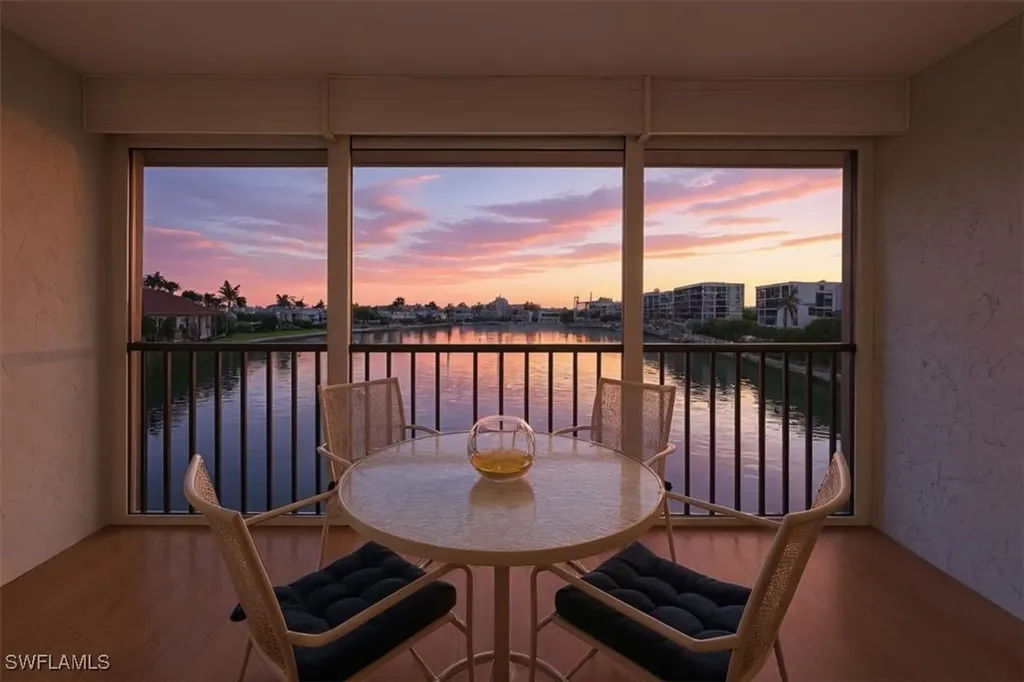 10682 Gulf Shore Drive Naples FL 34108