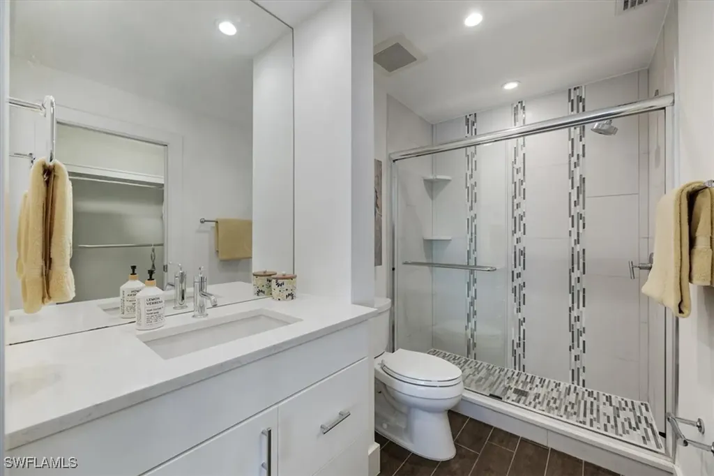 10682 Gulf Shore Drive Naples FL 34108