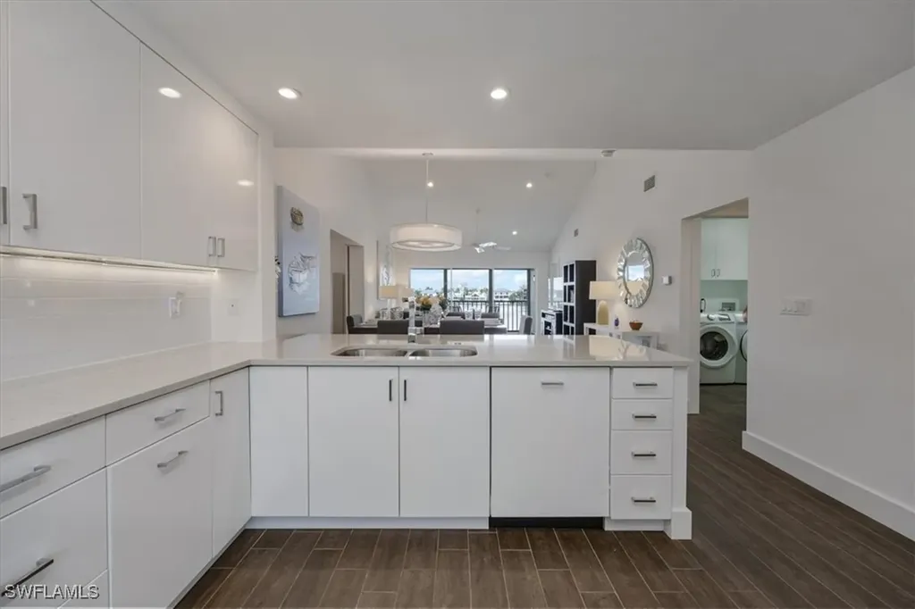 10682 Gulf Shore Drive Naples FL 34108