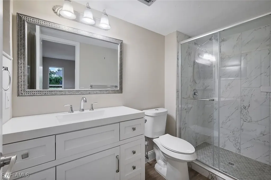 233 Yorkshire Court Naples FL 34112